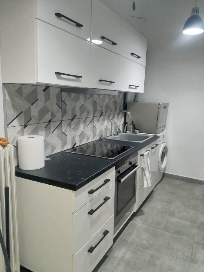 A Convenient Apartment In The Heart Of Atene Esterno foto