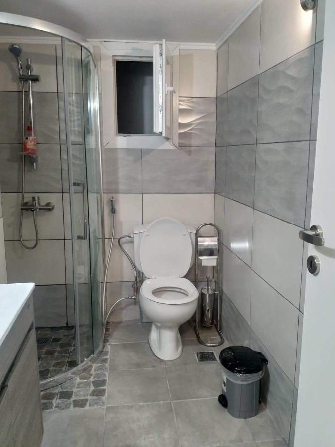 A Convenient Apartment In The Heart Of Atene Esterno foto